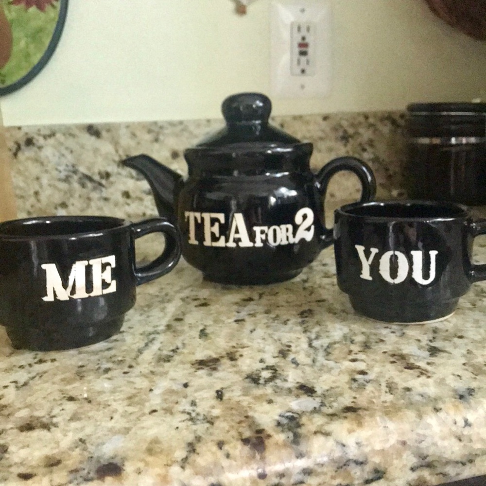 VINTAGE TEA FOR 2 ME & YOU TEAPOT SET